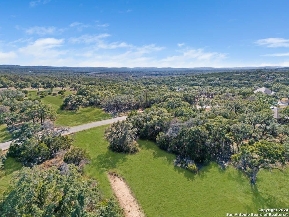 1.39 acres in Comal County - photo 12