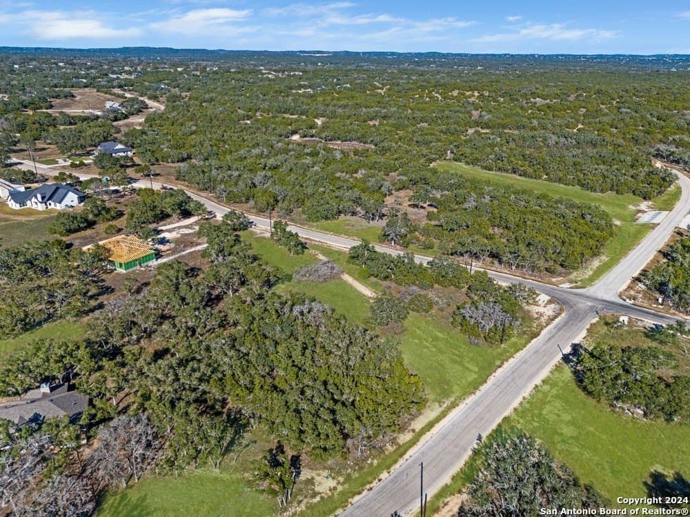 1.39 acres in Comal County - photo 6