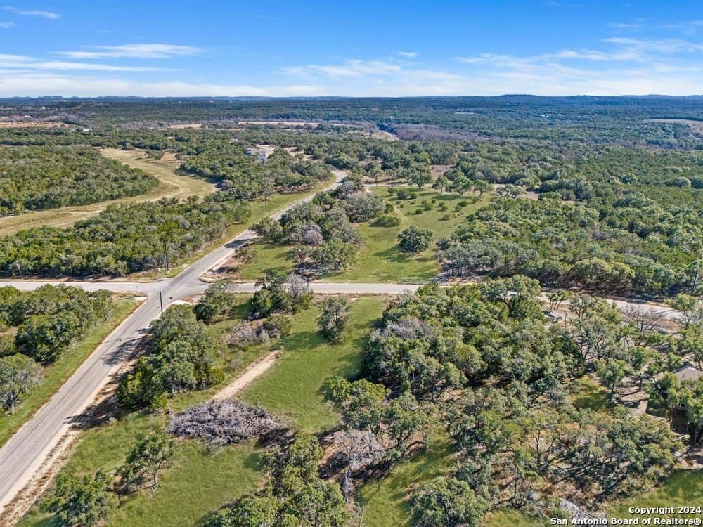 1.39 acres in Comal County - photo 9
