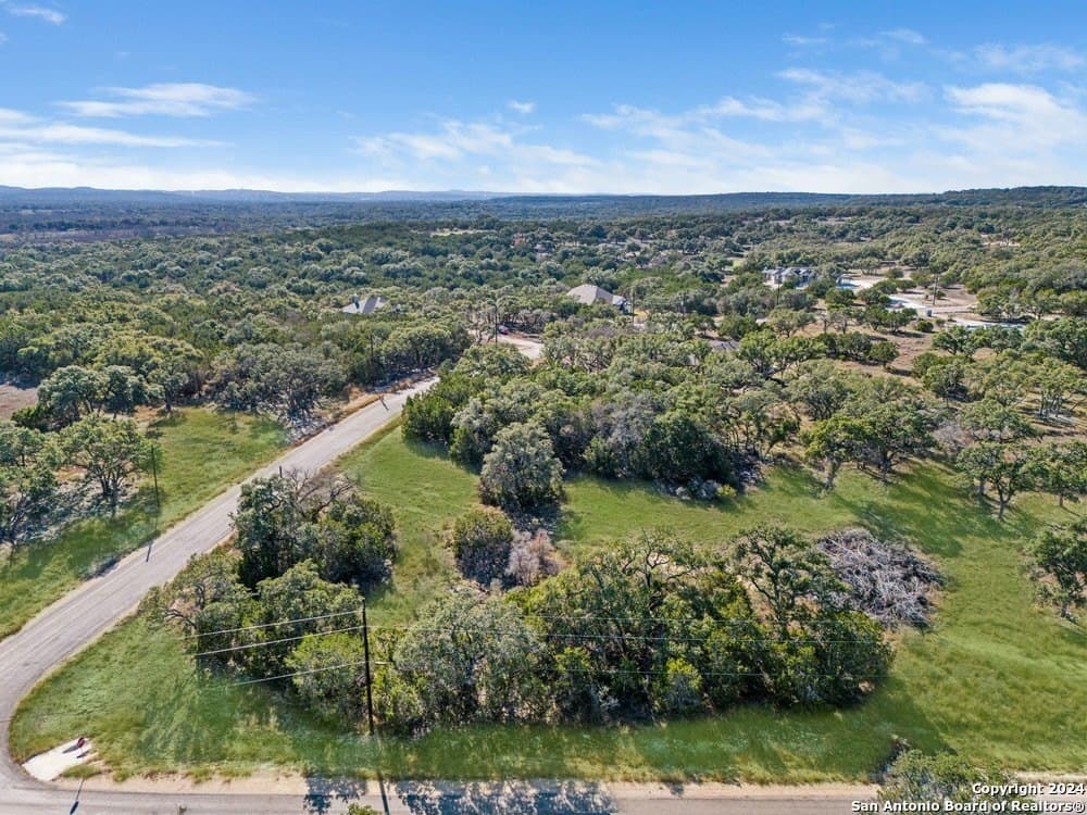 1.39 acres in Comal County - photo 11