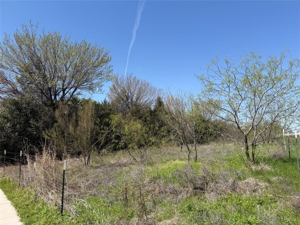2.96 acres in Tarrant County featured view