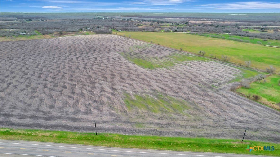 32.9 acres in Victoria County featured view