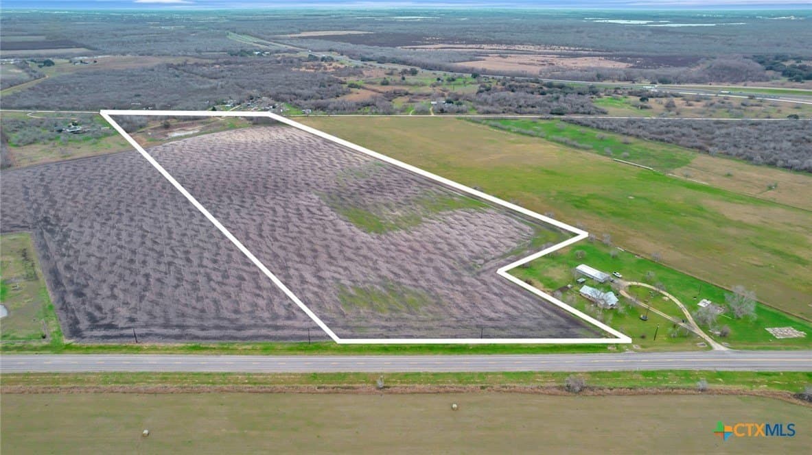 32.9 acres in Victoria County gallery image 2