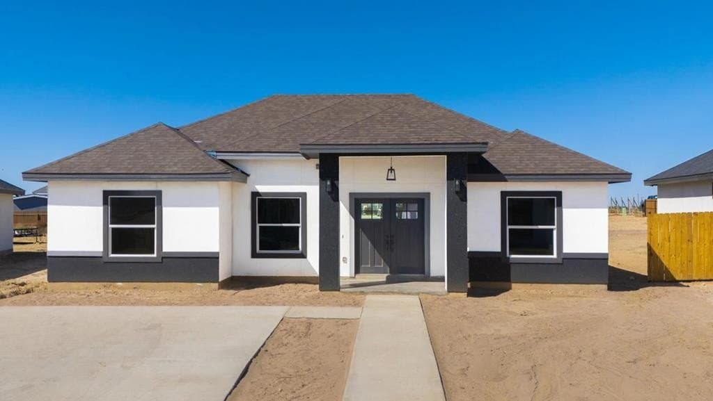 8,673 acres in Maverick County