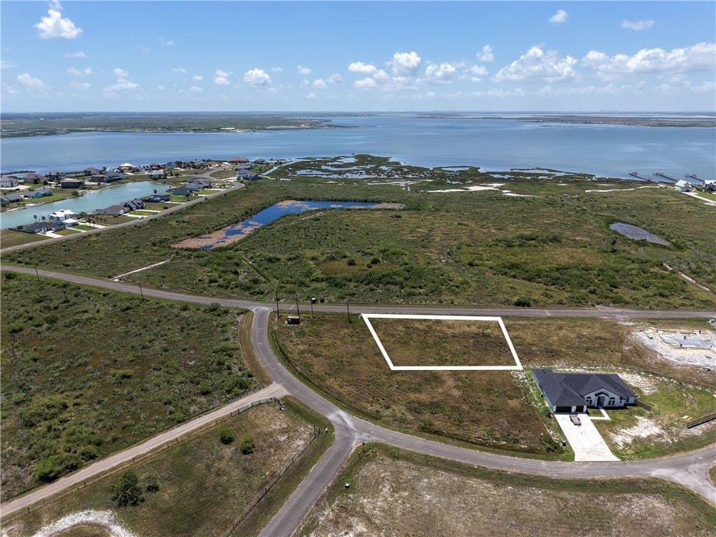 0.5 acres in Aransas County - photo 7