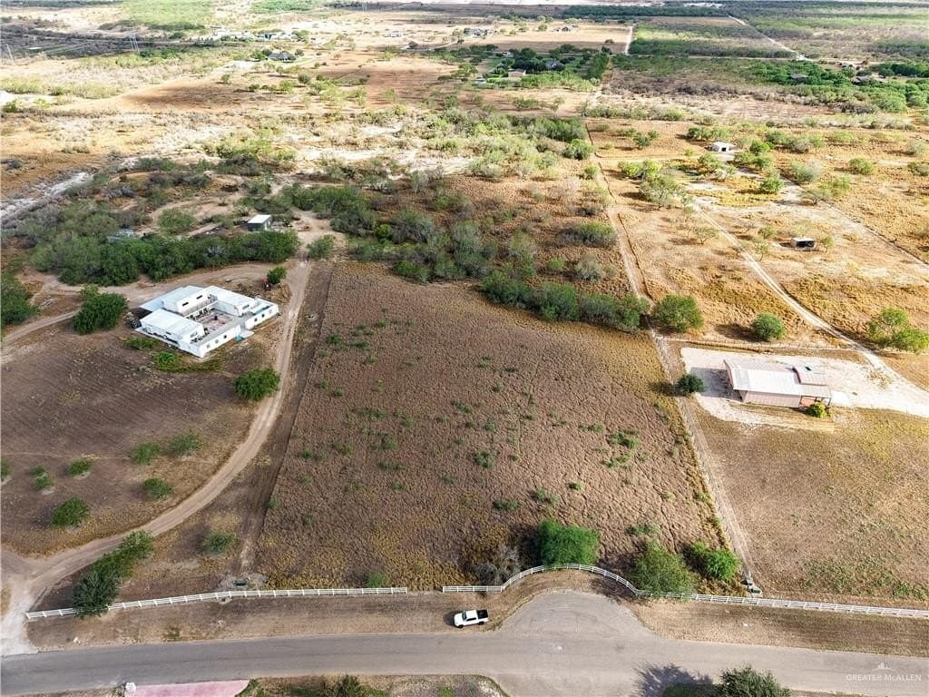 10.62 acres in Hidalgo County - photo 2