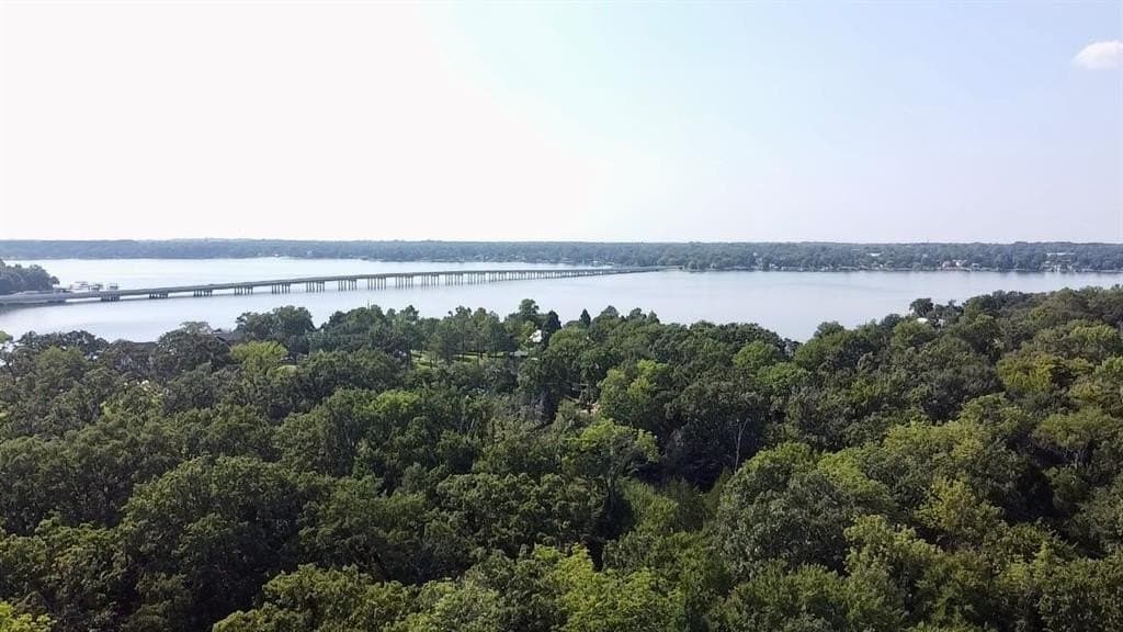 0.03 acres in Henderson County