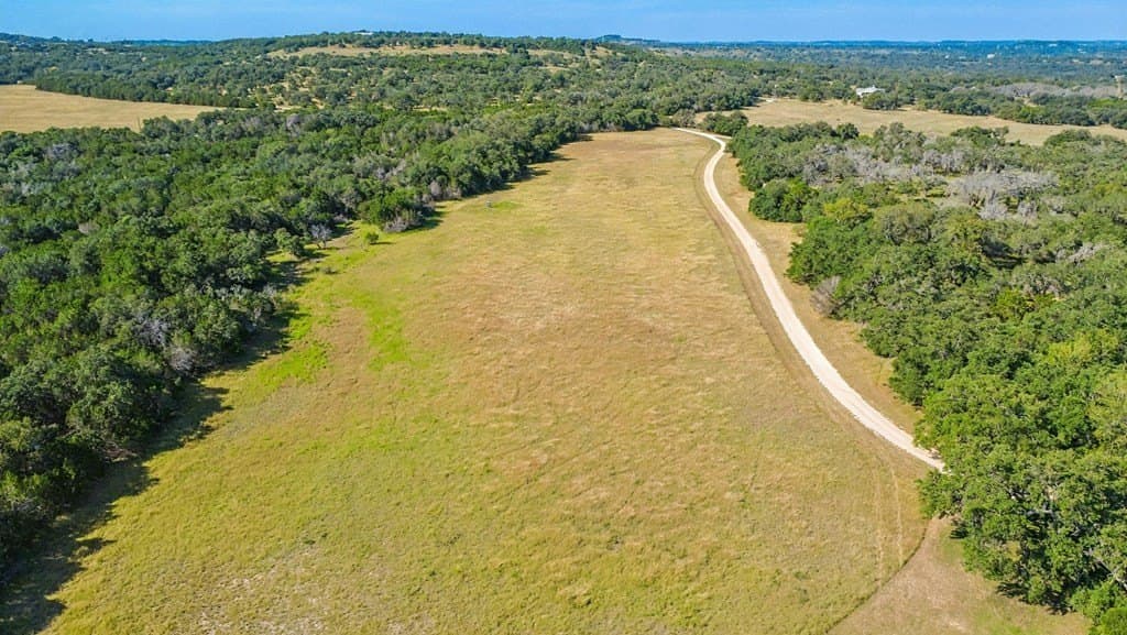 34 acres in Kendall County gallery image 3