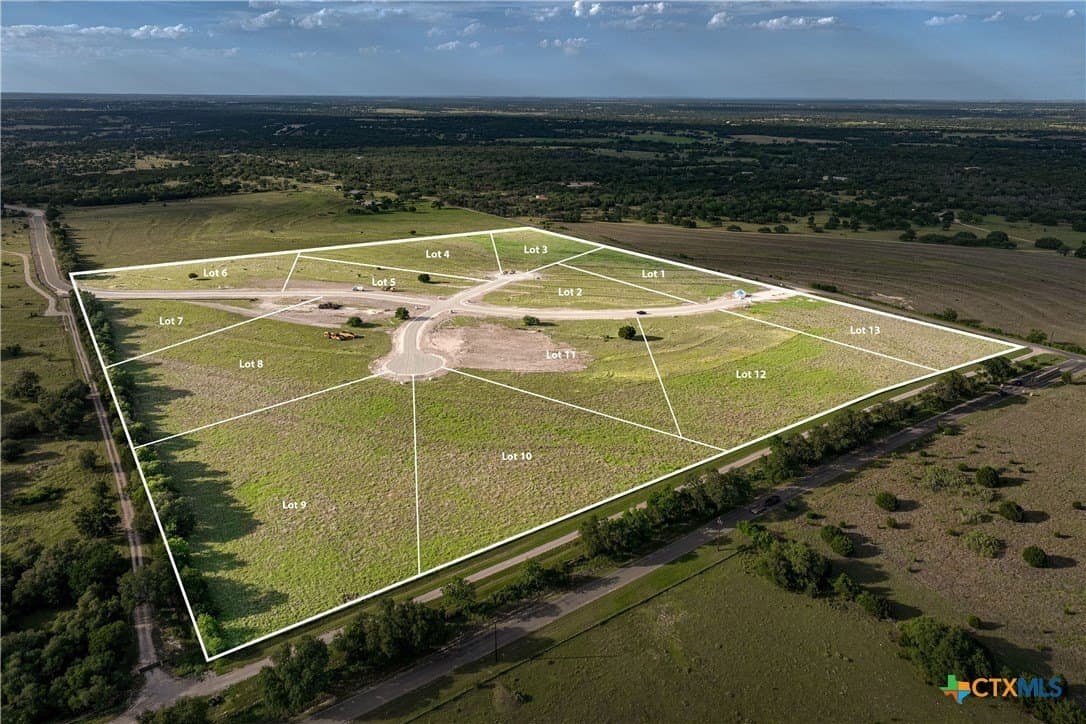 3.01 acres in Burnet County gallery image 3