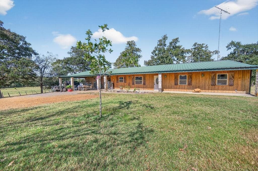 119.5 acres in Henderson County - photo 3