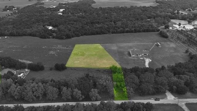 2 acres in Grayson County