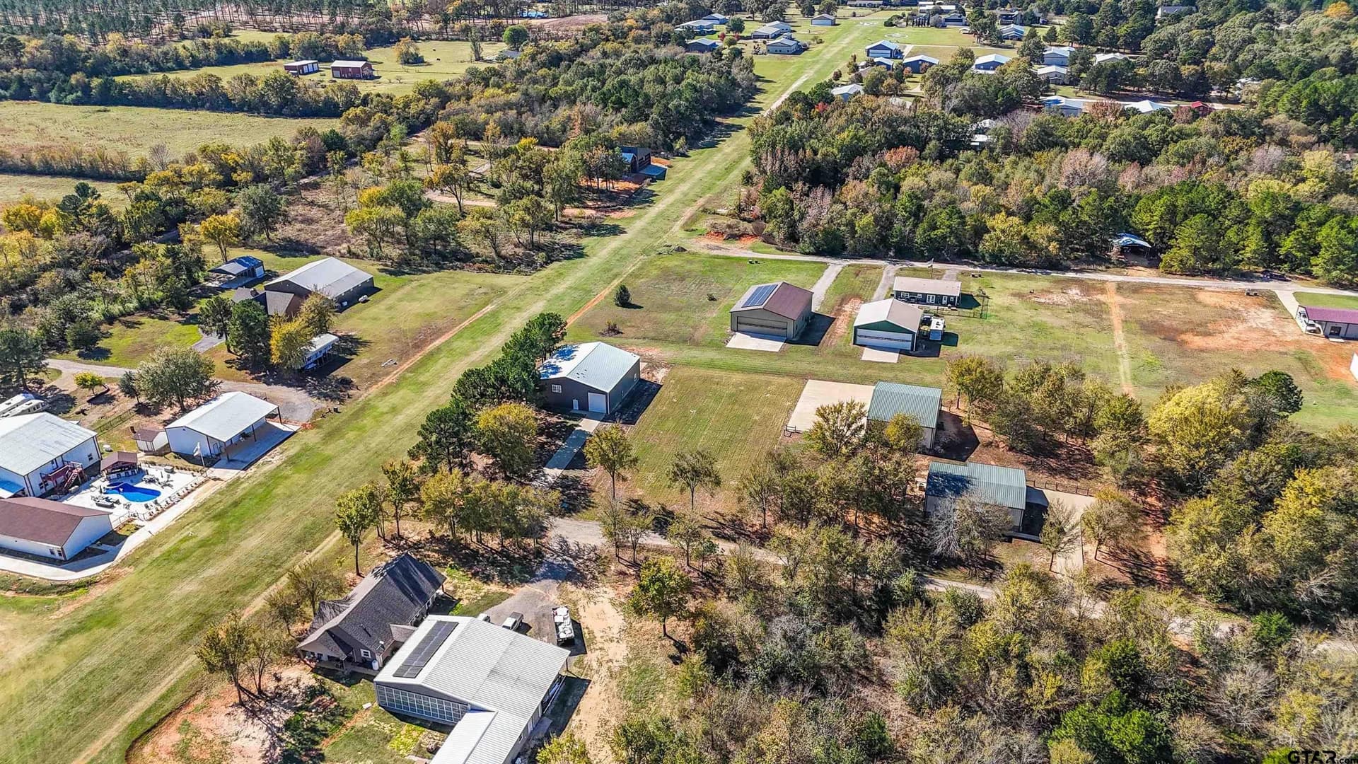 0.46 acres in Henderson County - photo 6
