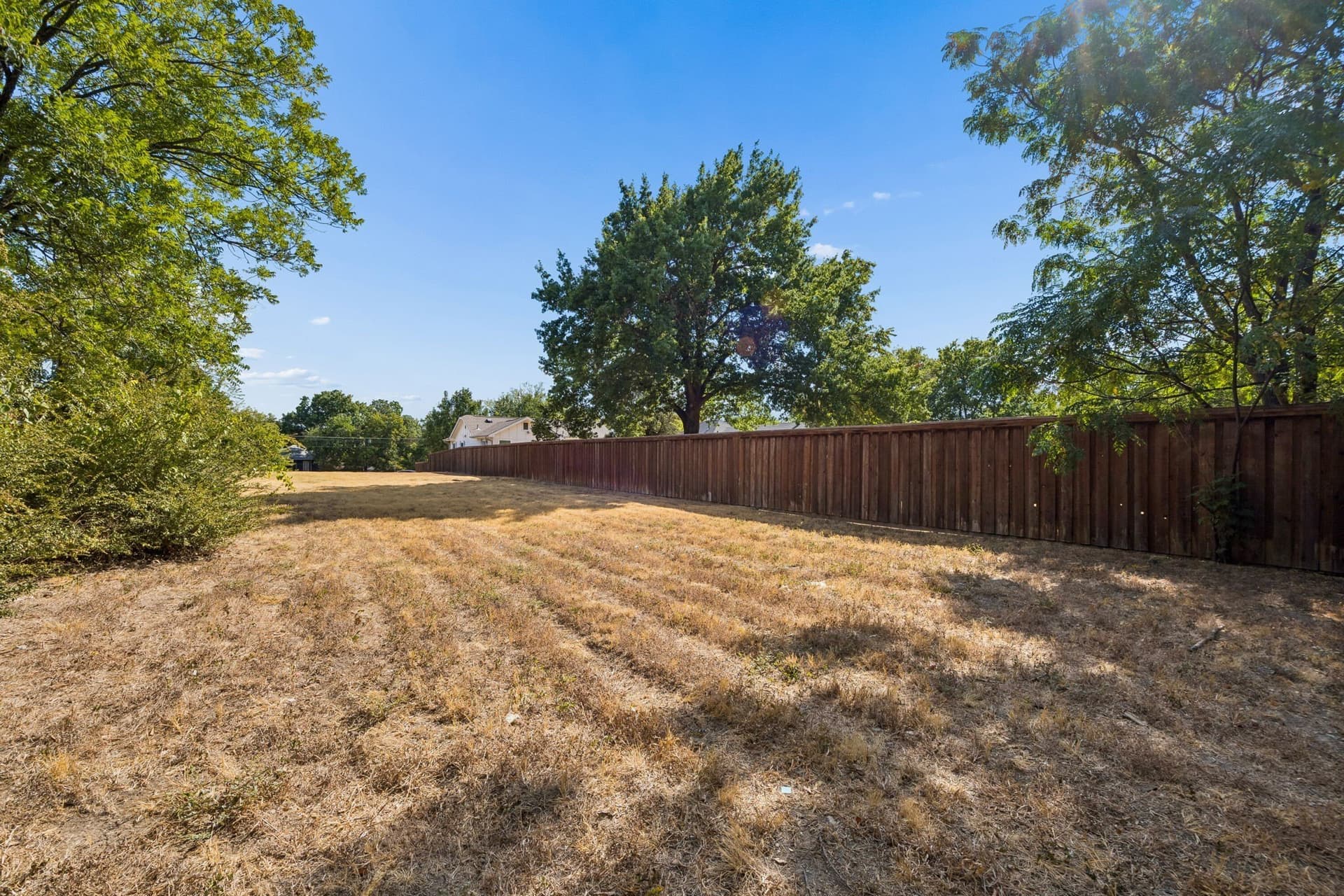 0.25 acres in Dallas County - photo 4