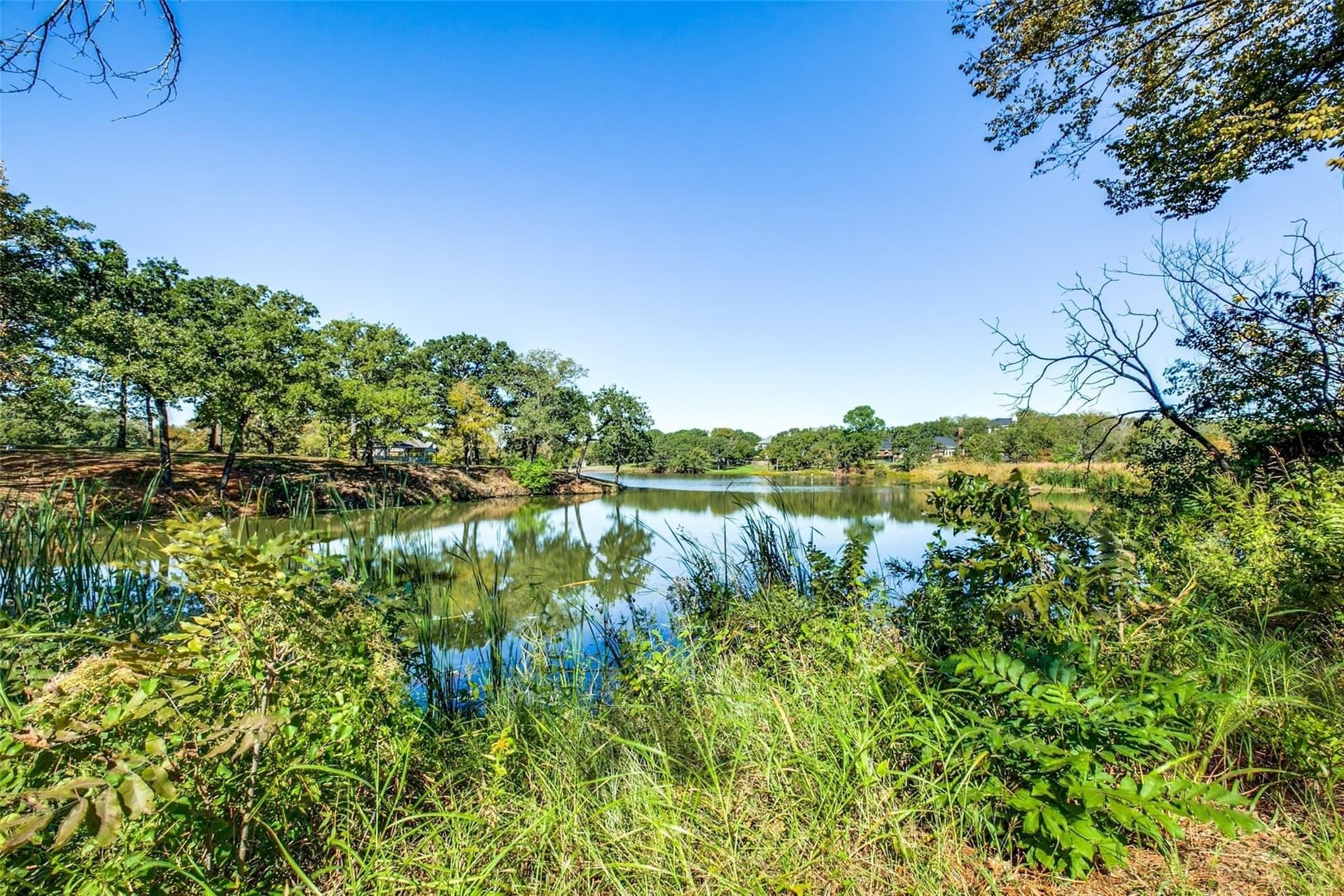 3.26 acres in Tarrant County - photo 5