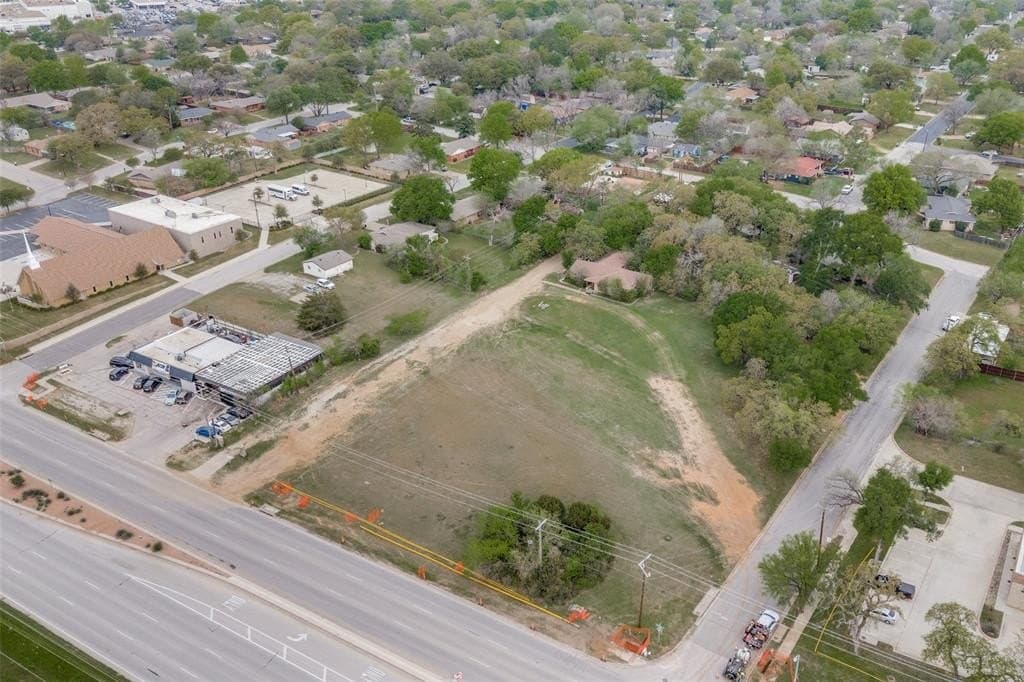2.42 acres in Tarrant County gallery image 4