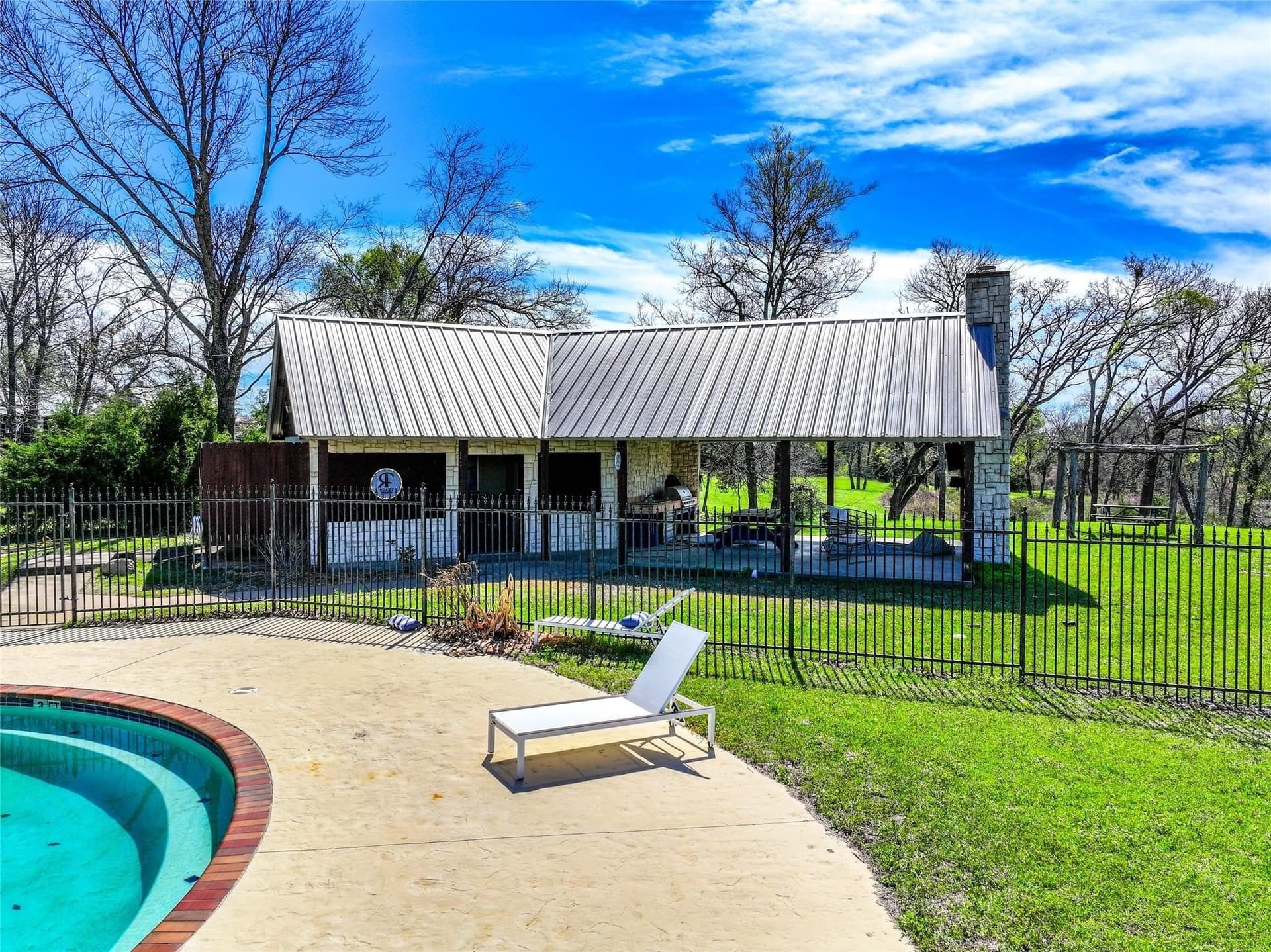 0.42 acres in Hunt County - photo 10