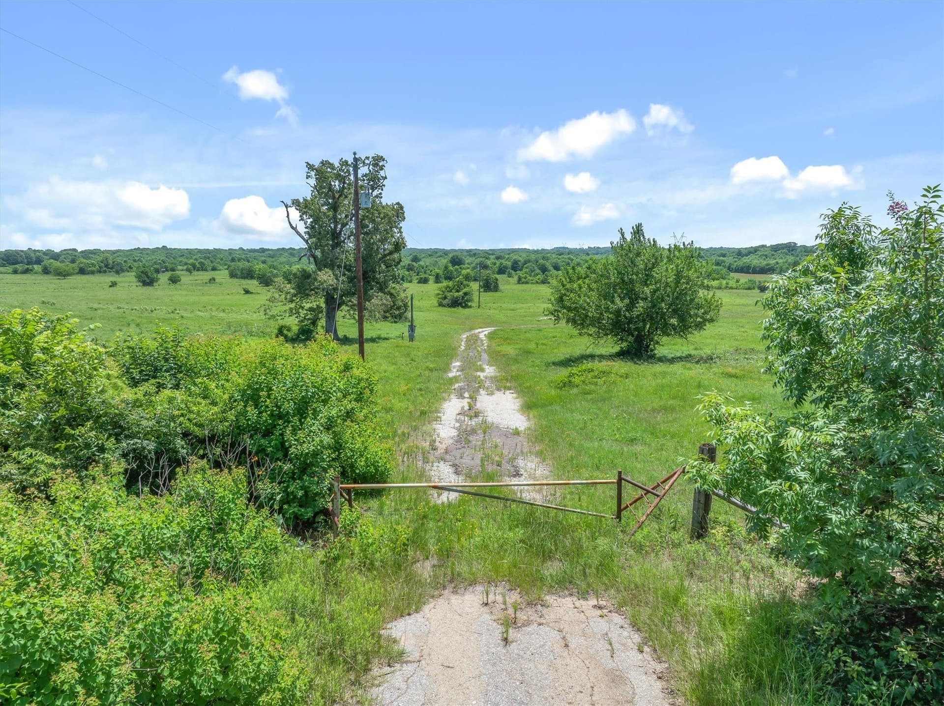 322.99 acres in Van Zandt County - photo 24