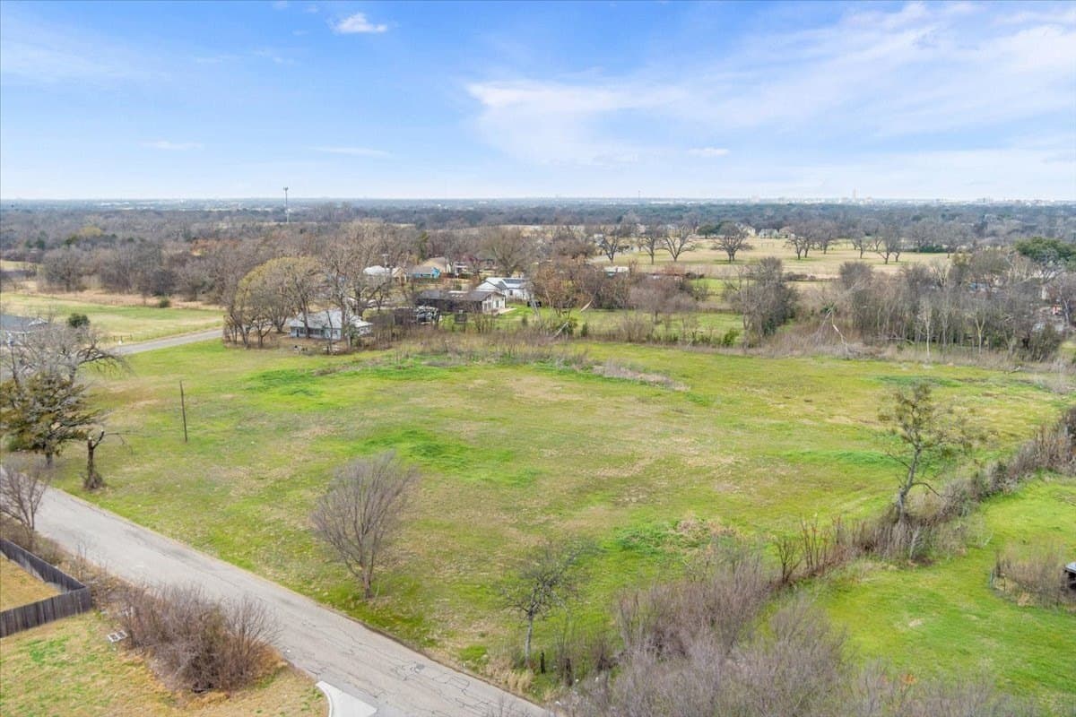 3.08 acres in McLennan County - photo 6