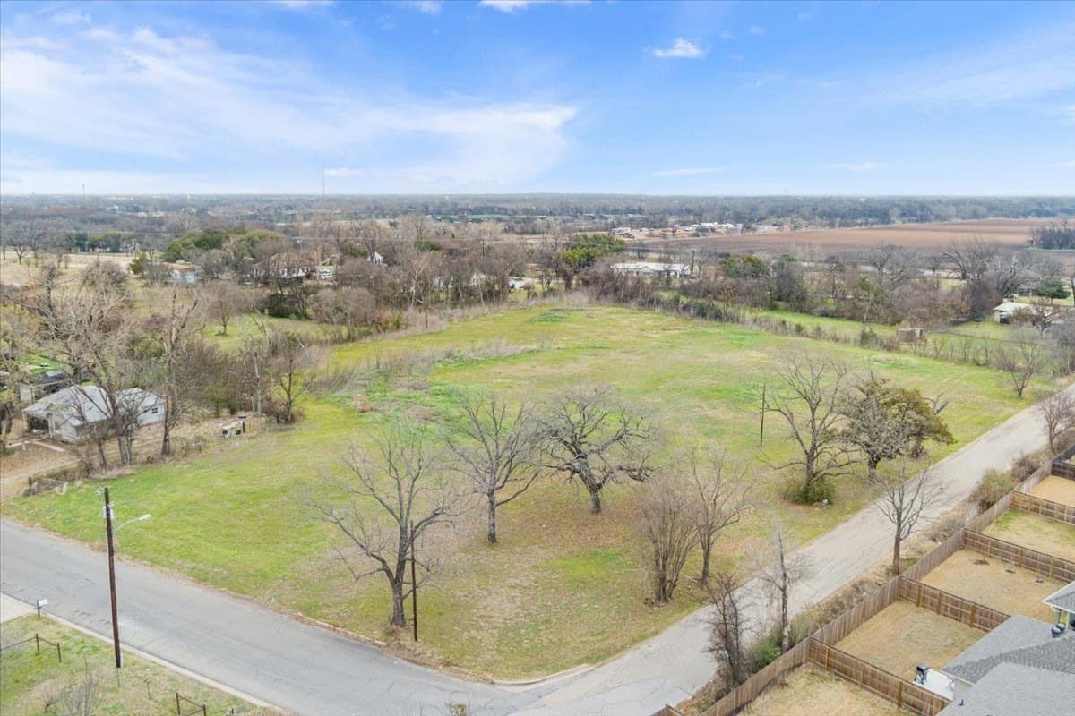 3.08 acres in McLennan County - photo 7