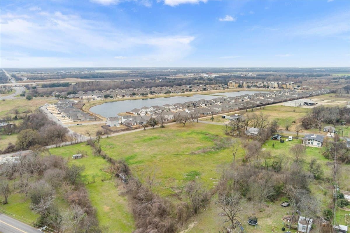 3.08 acres in McLennan County - photo 3