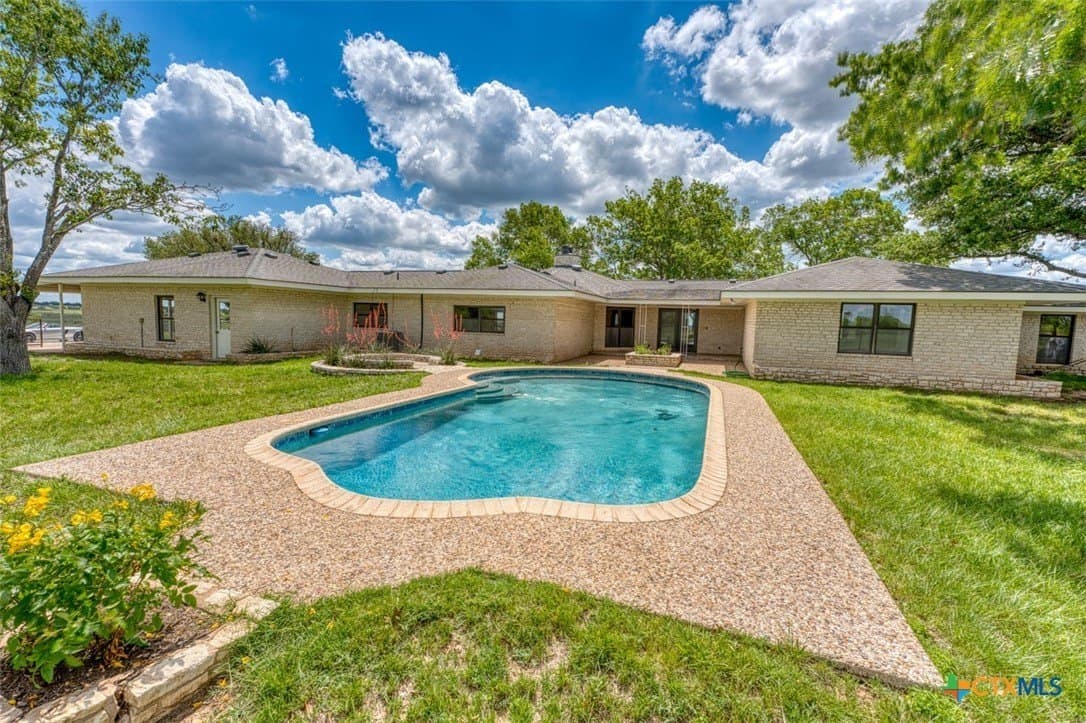 12.5 acres in Burnet County gallery image 4