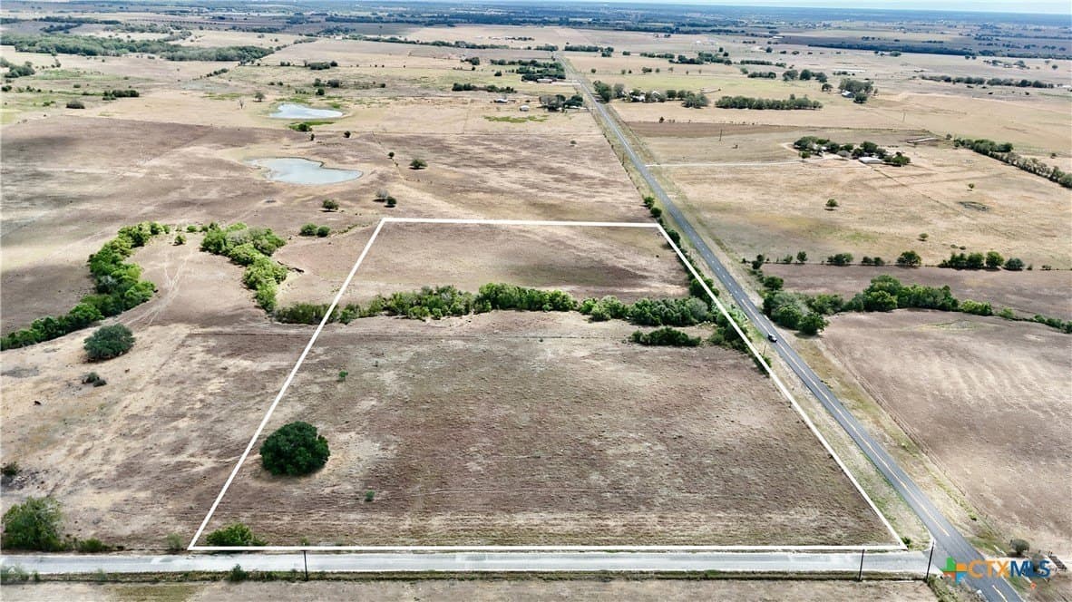 15.3 acres in Lavaca County - photo 4