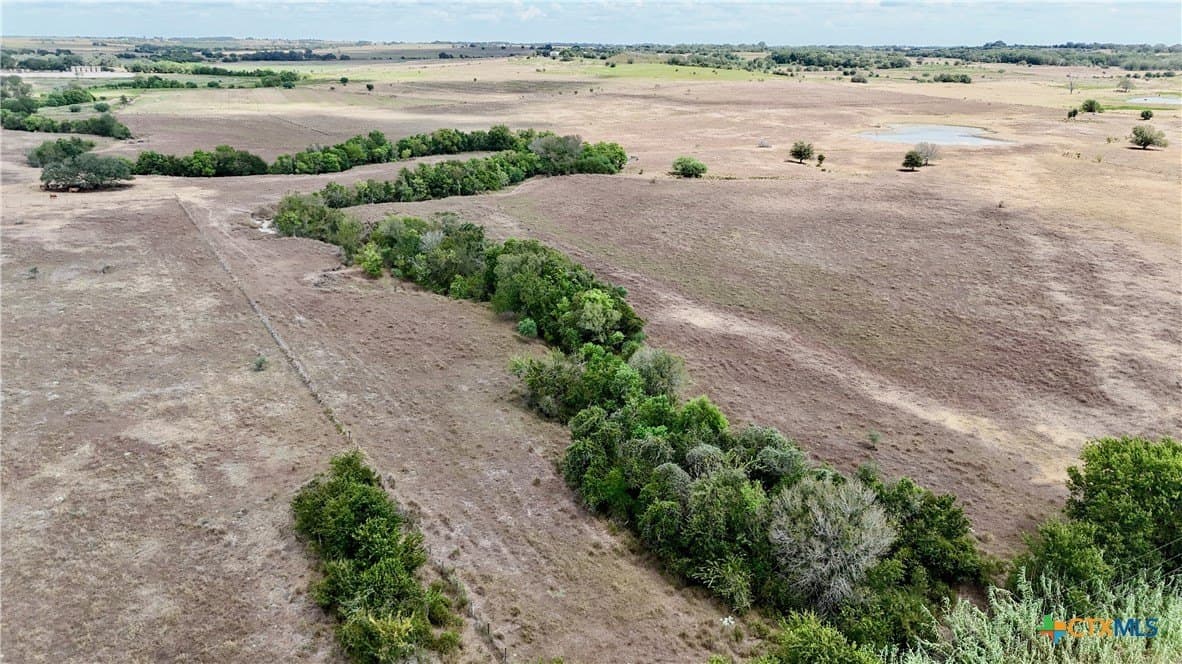 15.3 acres in Lavaca County - photo 2