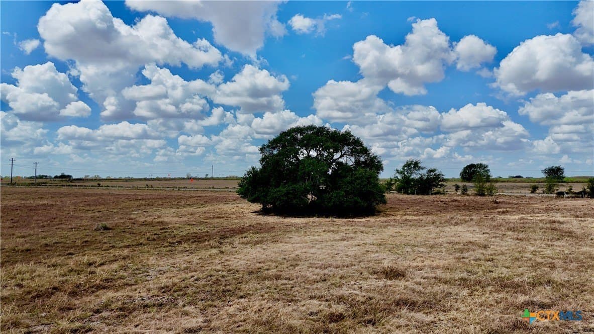 15.3 acres in Lavaca County - photo 17