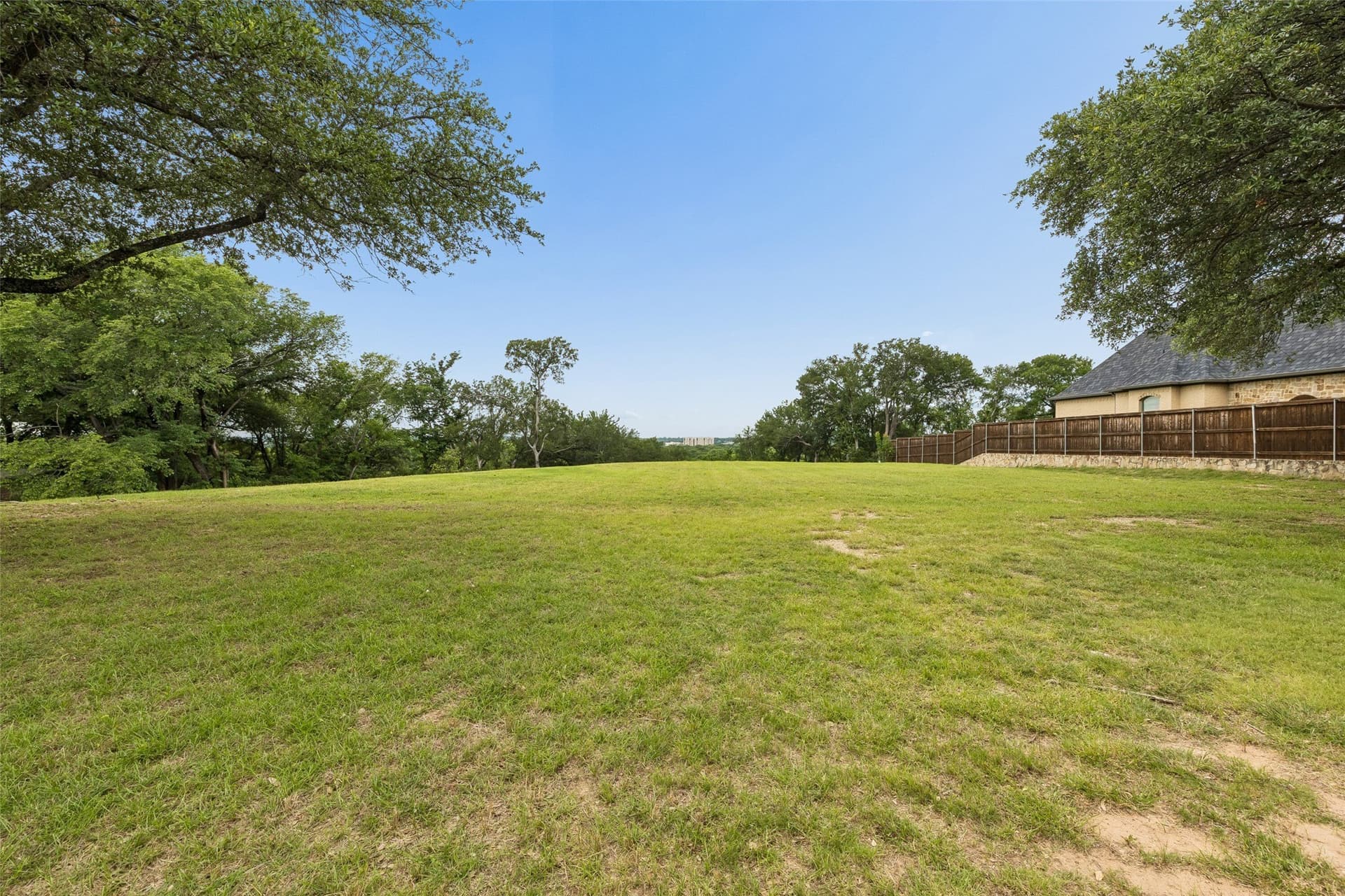 1.04 acres in Tarrant County - photo 18