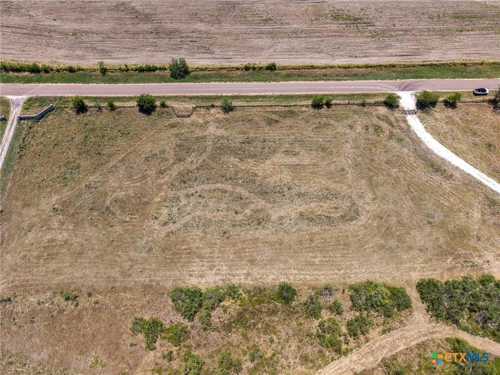 2 acres in McLennan County - photo 3