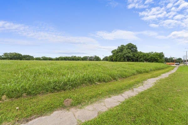 0.43 acres in Dallas County gallery image 3