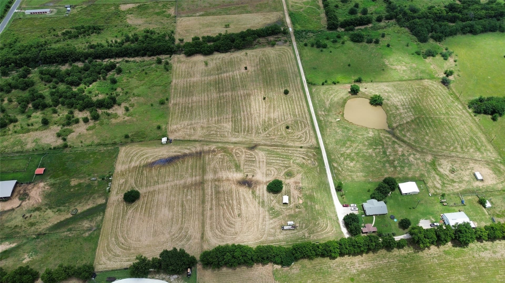 9.57 acres in Cooke County - photo 11