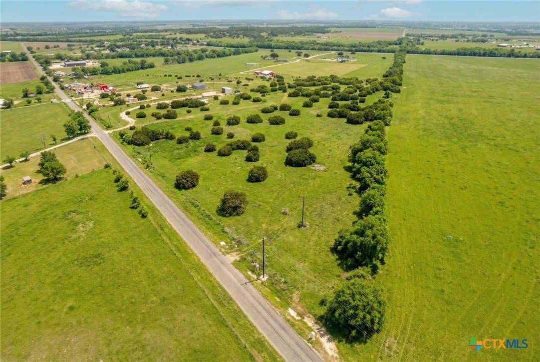 3.12 acres in Williamson County gallery image 3