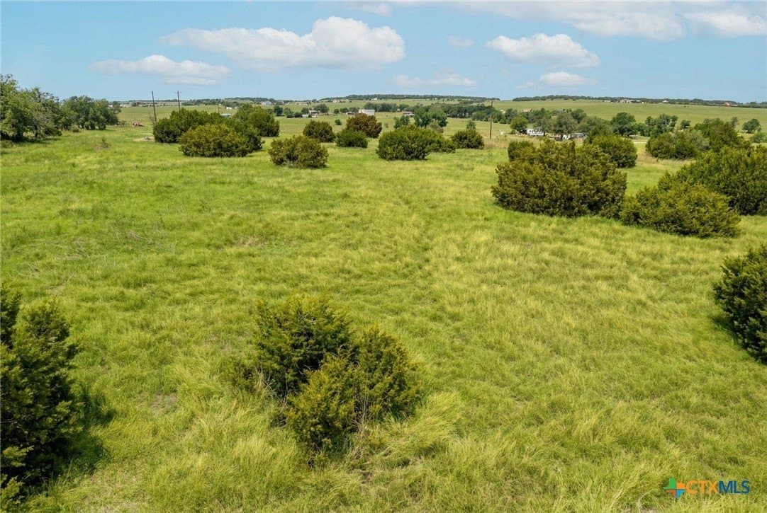 3.12 acres in Williamson County - photo 9