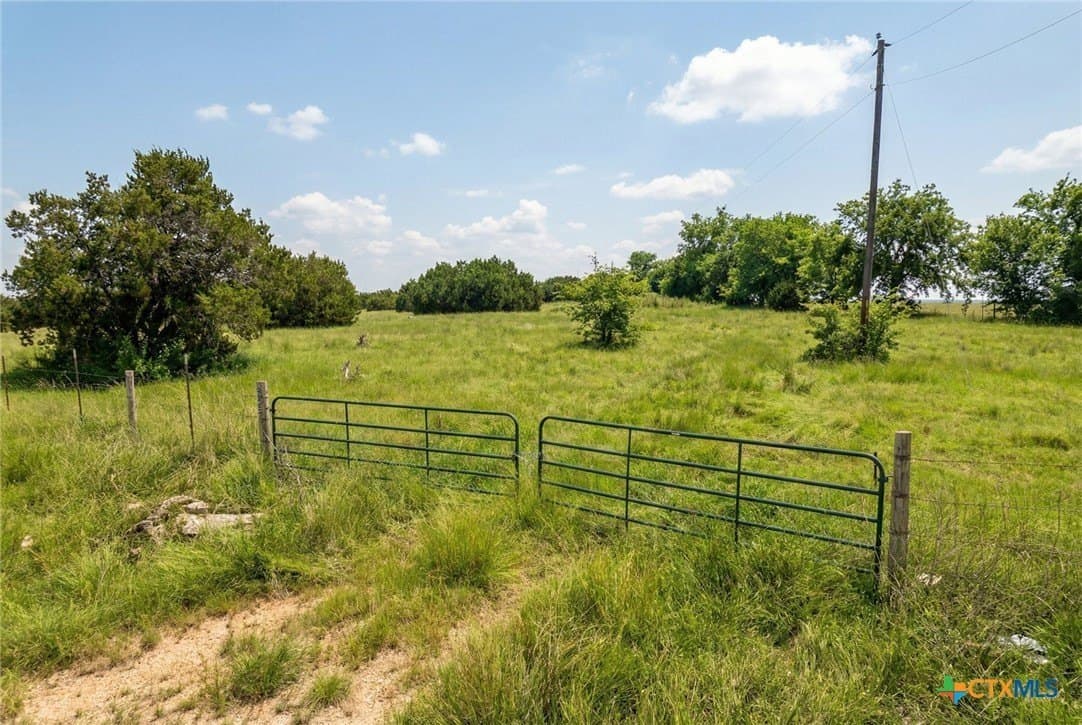 3.12 acres in Williamson County - photo 13