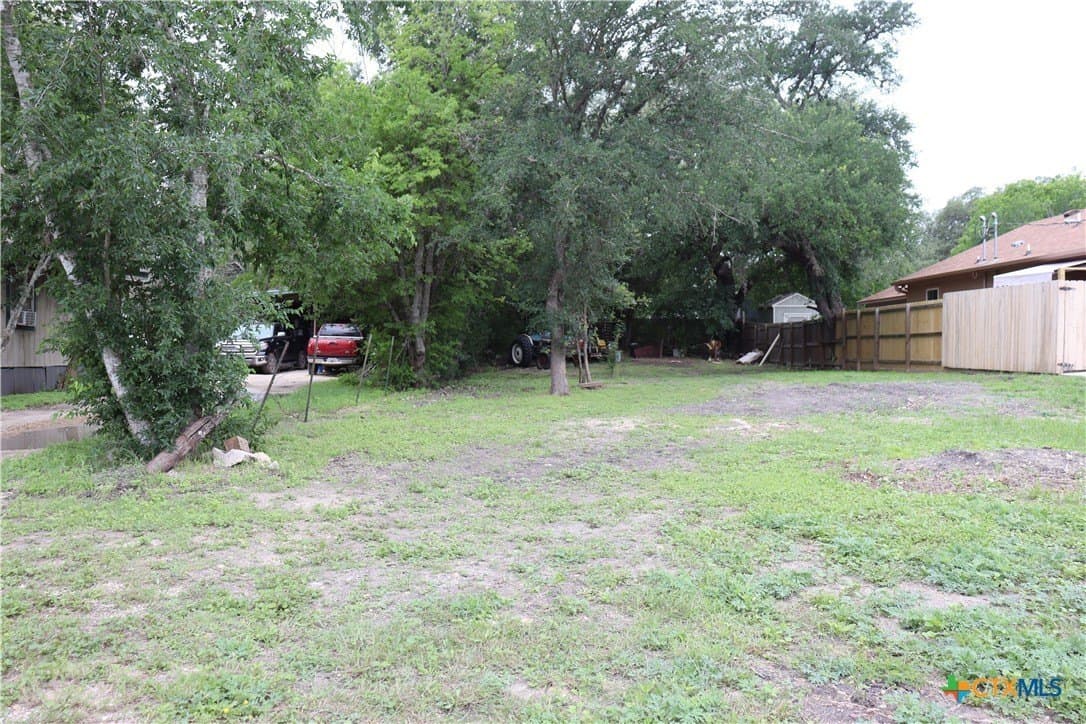 0.23 acres in Caldwell County gallery image 2