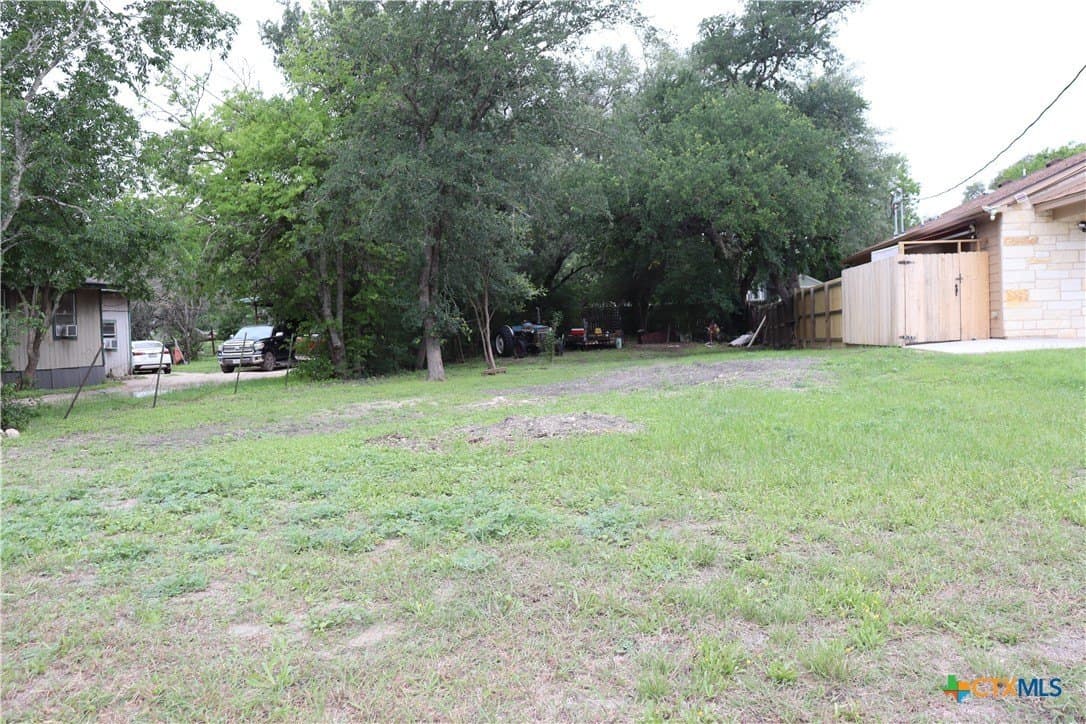0.23 acres in Caldwell County gallery image 3
