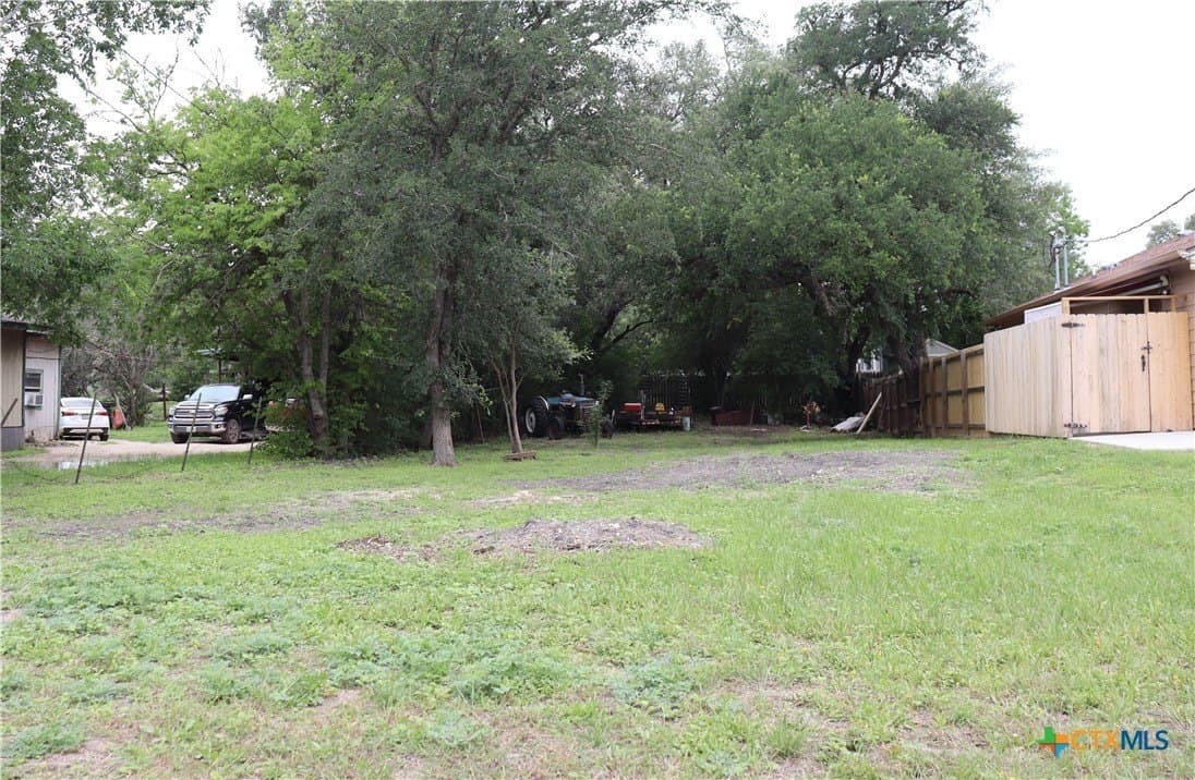 0.23 acres in Caldwell County gallery image 4