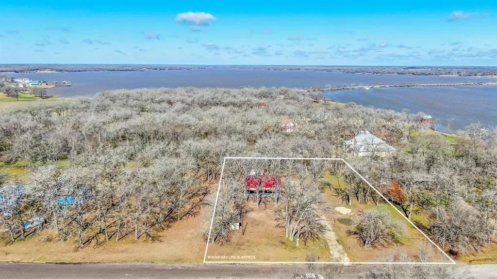 1.28 acres in Limestone County