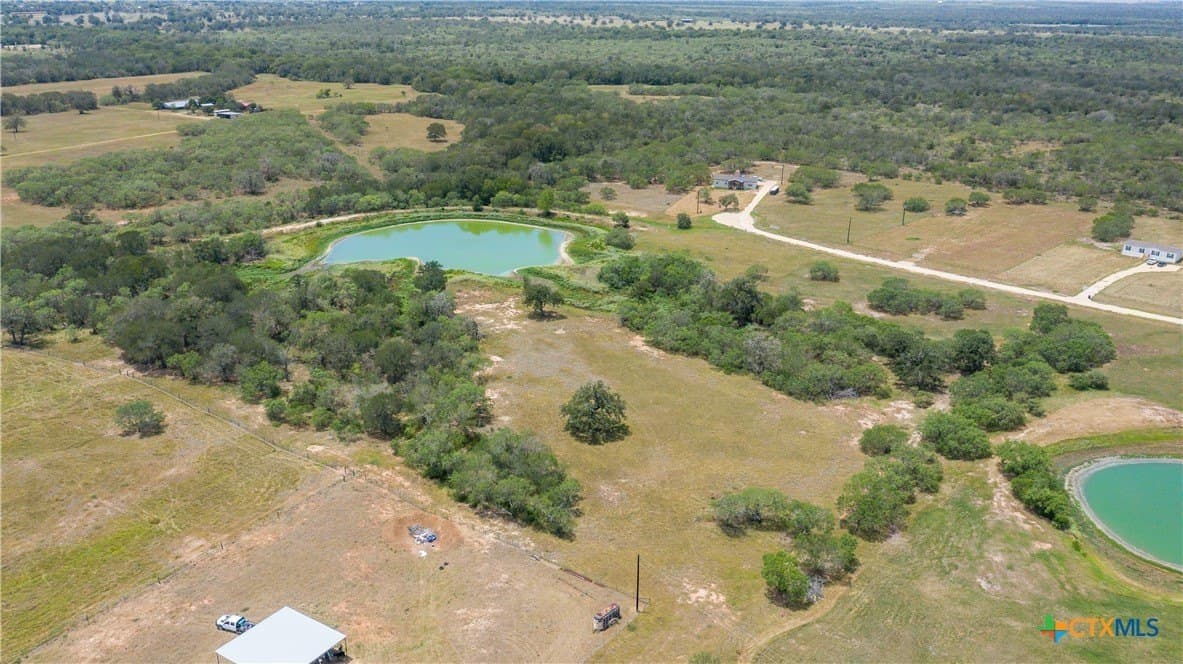 17.04 acres in Gonzales County - photo 7