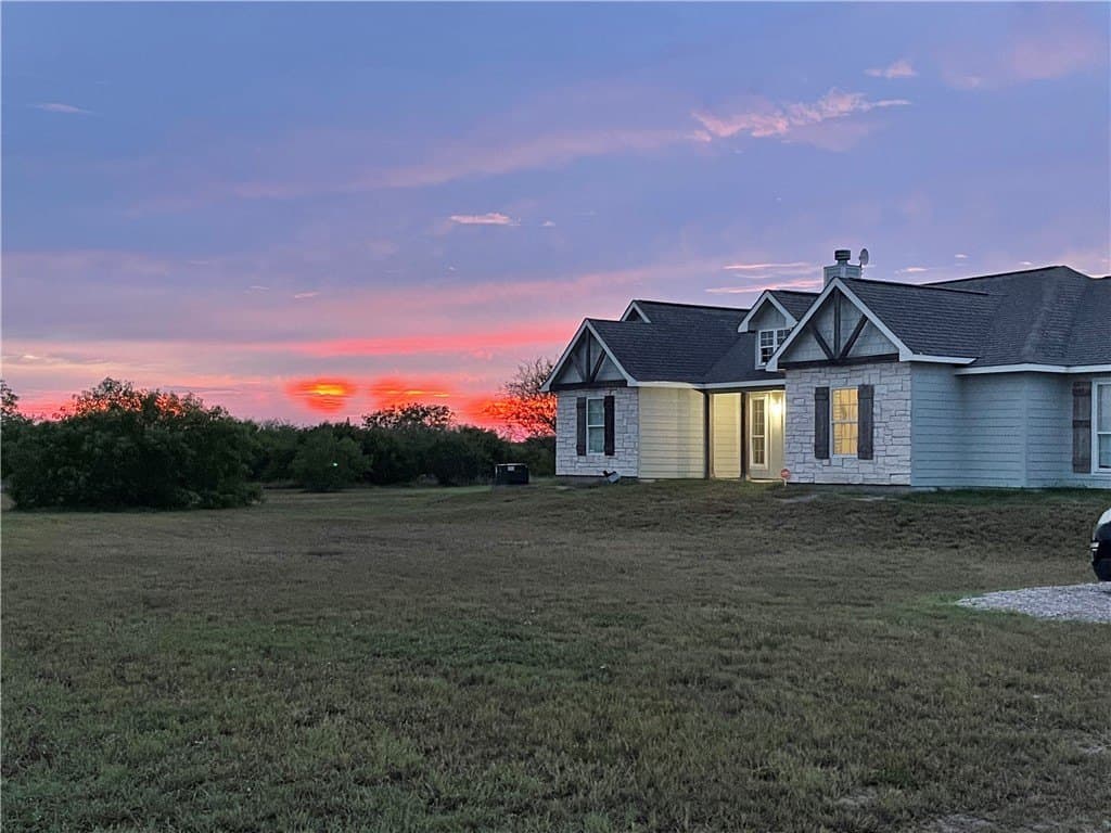 10 acres in San Patricio County - photo 26
