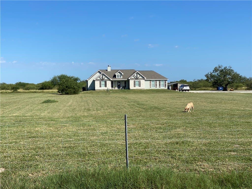 10 acres in San Patricio County - photo 32