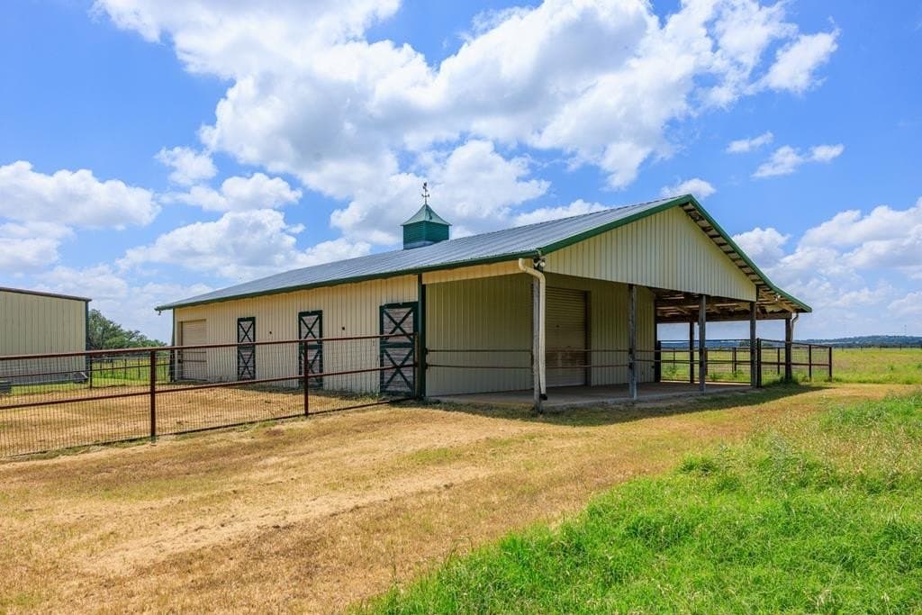 39.82 acres in Gillespie County - photo 44