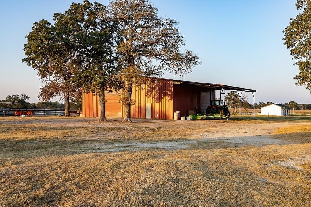 828 acres in Grimes County featured view