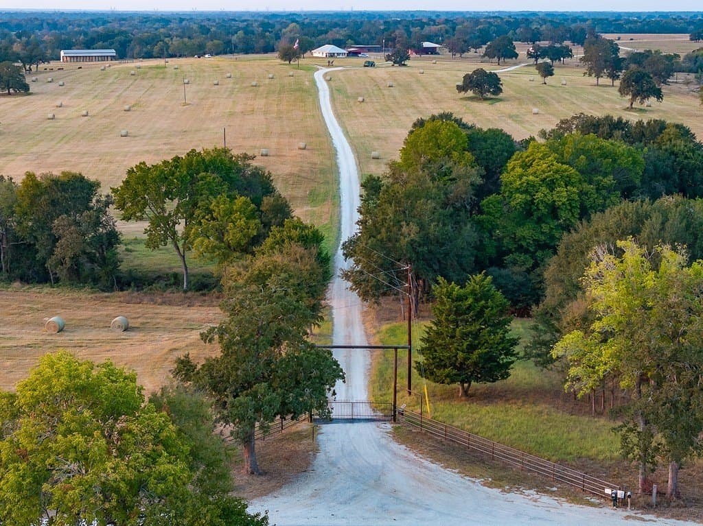 828 acres in Grimes County gallery image 2