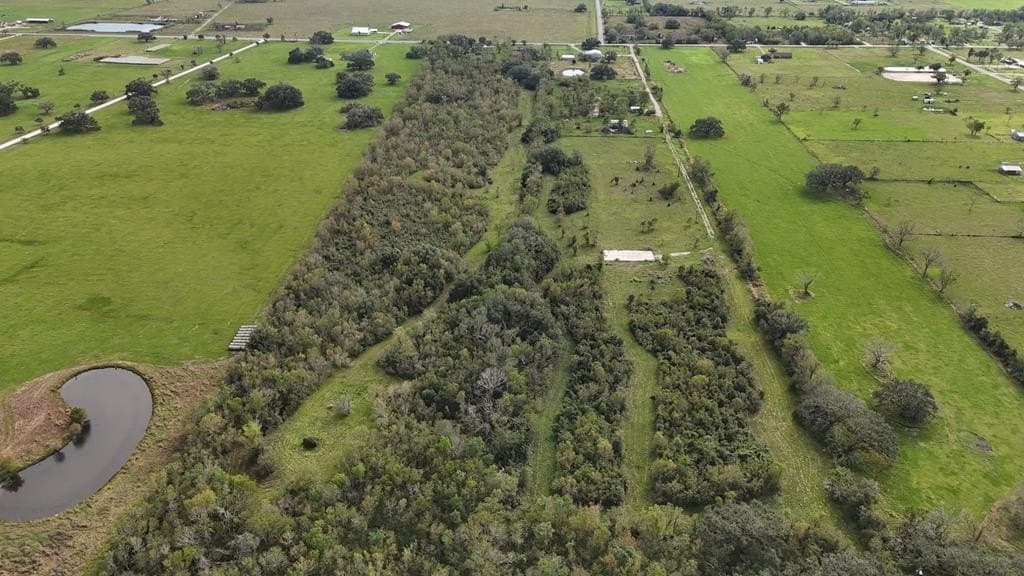 26.65 acres in Angleton County featured view