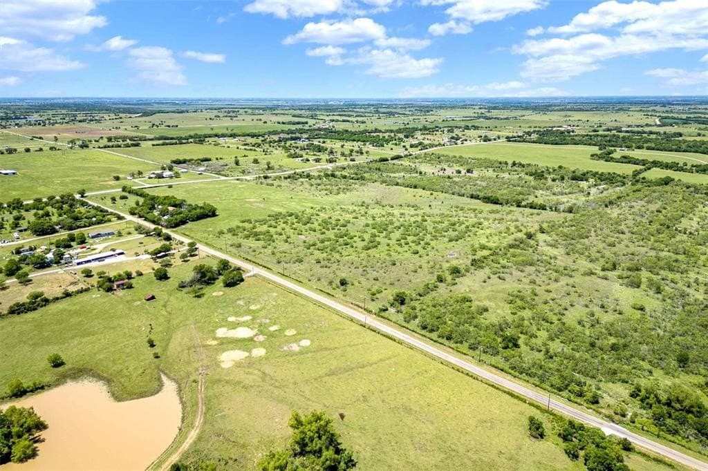 11.1 acres in McLennan County gallery image 4