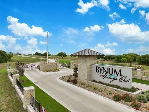 1.18 acres in Ellis County