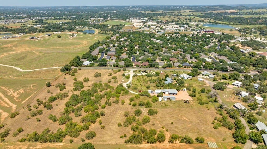 9.37 acres in Gillespie County gallery image 3