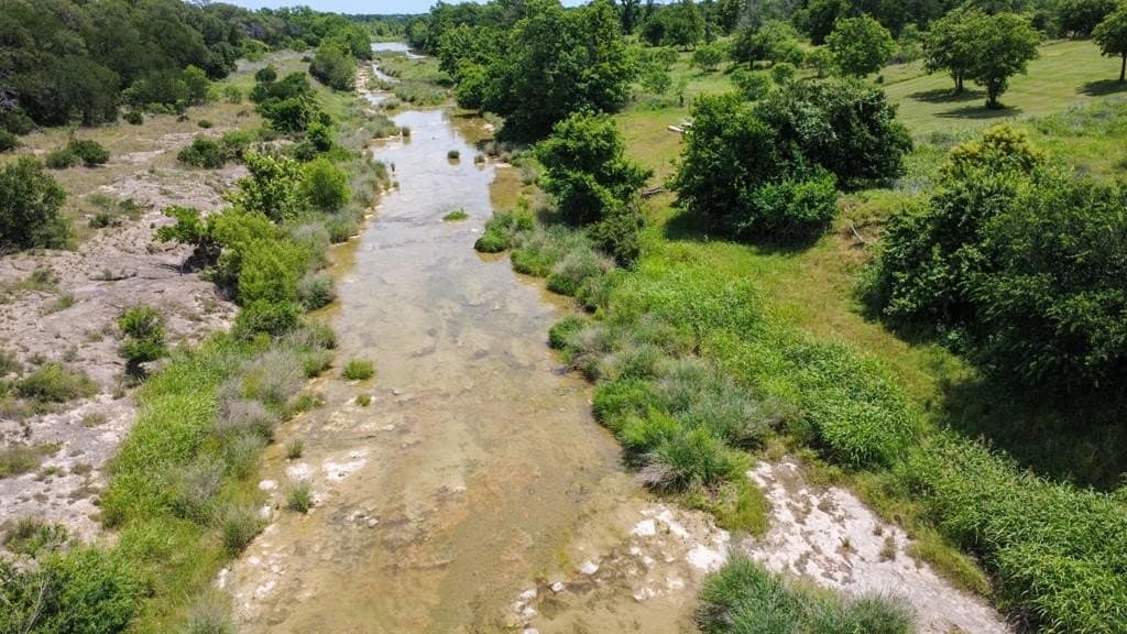 27.1 acres in Gillespie County - photo 9